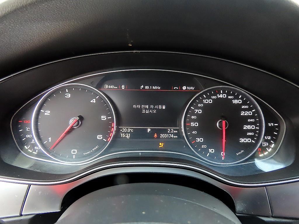 아우디 A7 55 TDI 콰트로 이미지 9