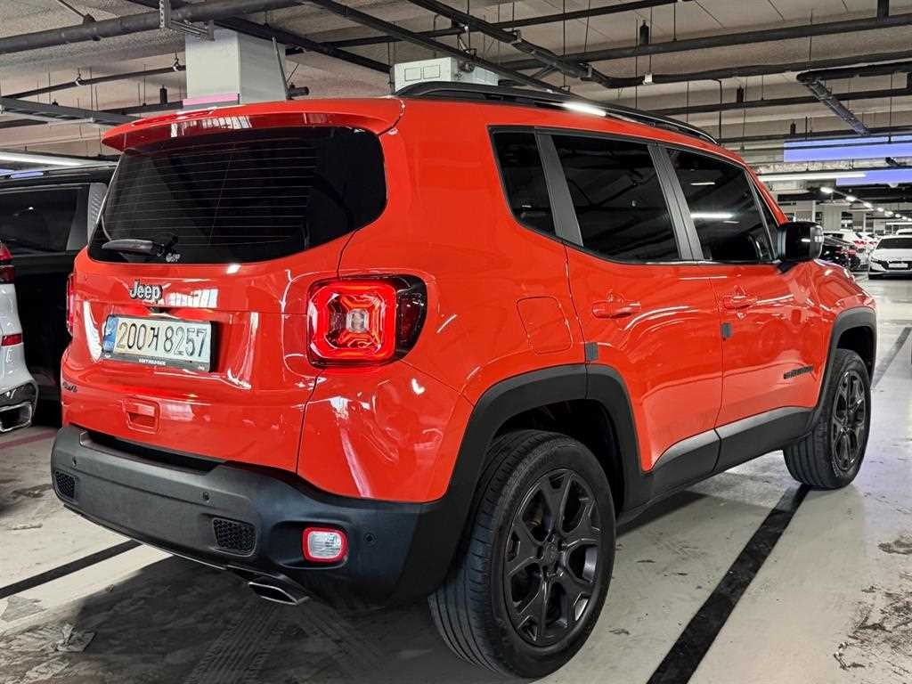 지프 레니게이드 2.4 리미티드 AWD 이미지 3