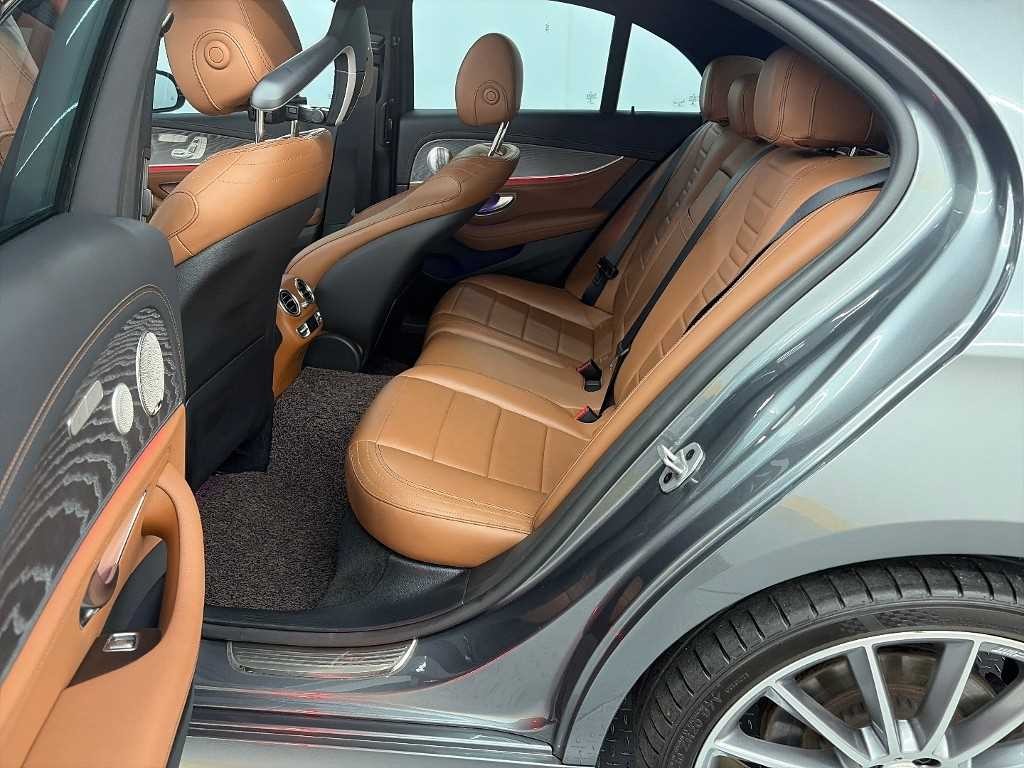 벤츠 E 클래스 E-클래스 W213 E350 4MATIC 아방가르드 이미지 12