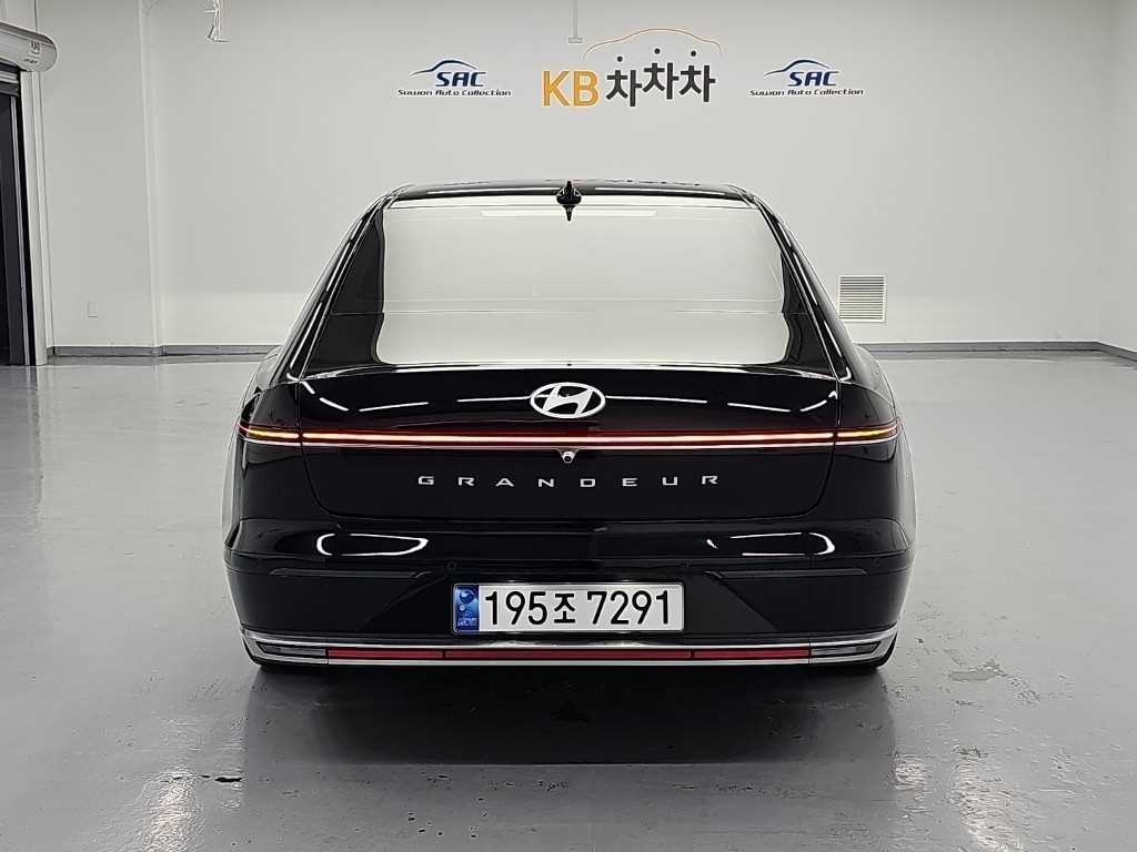 현대 그랜저 그랜저 (GN7) 가솔린 2.5 2WD 프리미엄 이미지 3