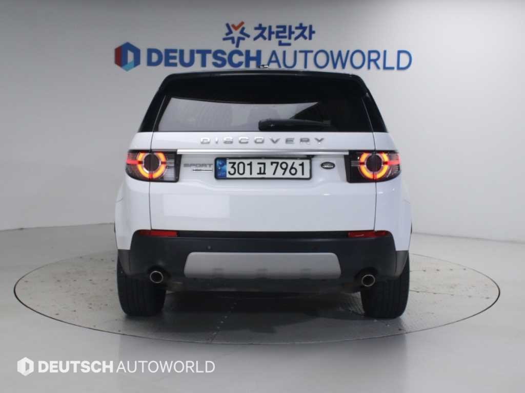 랜드로버 디스커버리 스포츠 2.0 TD4 HSE 럭셔리 이미지 4