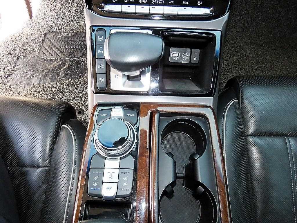 제네시스 EQ900 5.0 GDI AWD 프레스티지 이미지 11