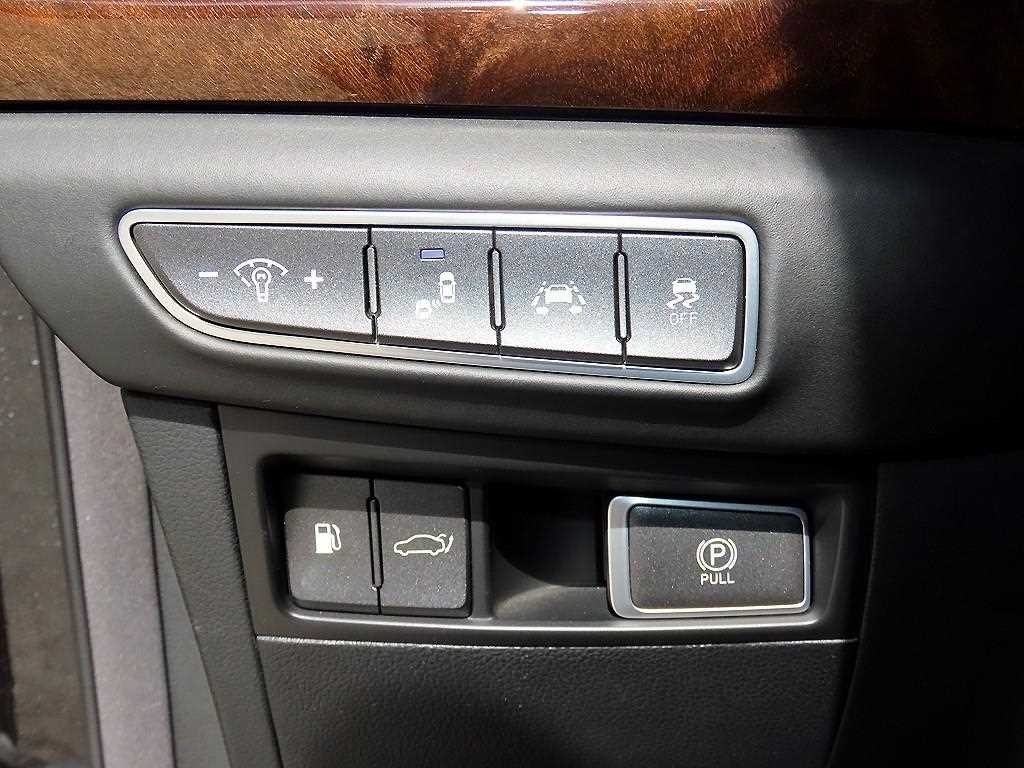 제네시스 EQ900 5.0 GDI AWD 프레스티지 이미지 13