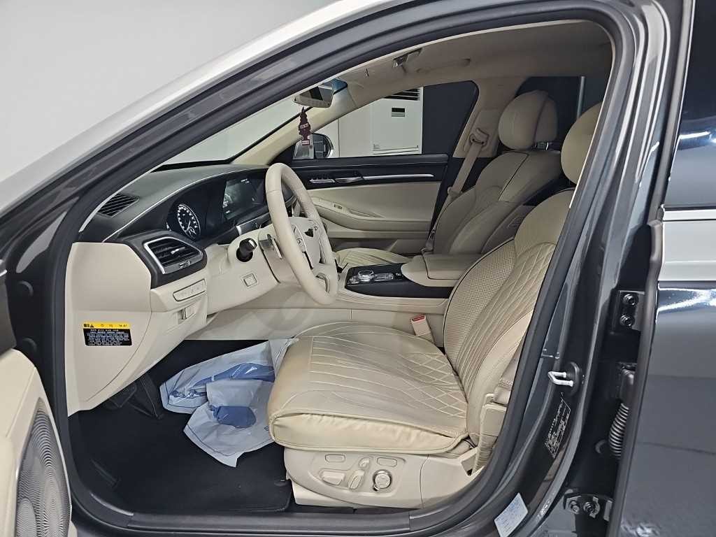 제네시스 G90 3.8 GDI AWD 프레스티지 이미지 11
