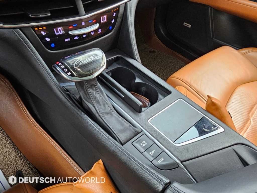 캐딜락 CT6 3.6 프리미엄 AWD 이미지 9