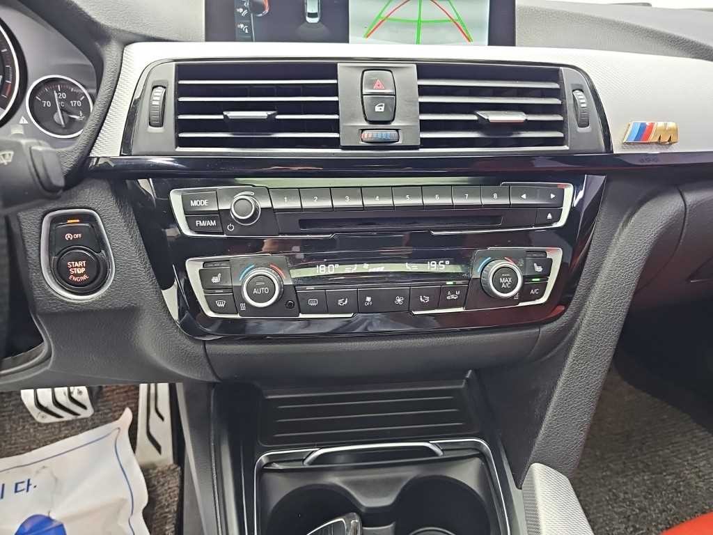 BMW 3시리즈 3시리즈 (F30) 330i M 스포츠 이미지 10