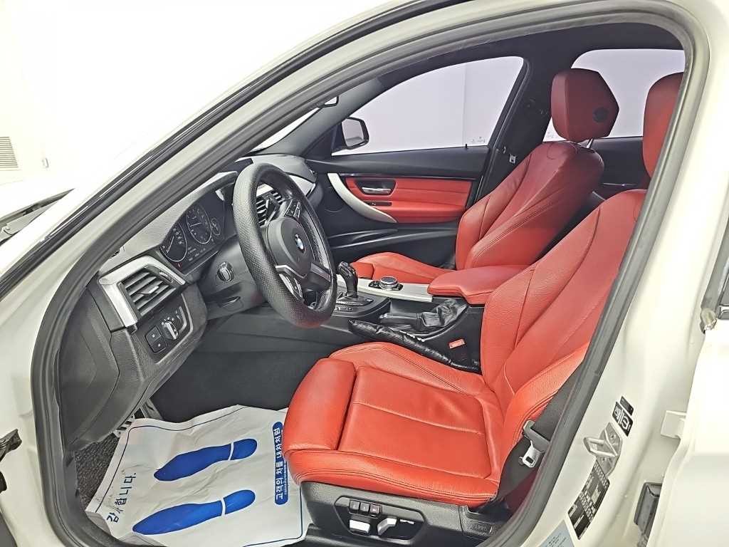 BMW 3시리즈 3시리즈 (F30) 330i M 스포츠 이미지 11