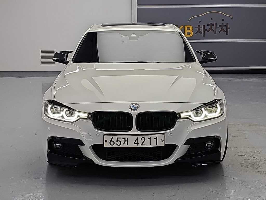 BMW 3시리즈 3시리즈 (F30) 330i M 스포츠 이미지 2