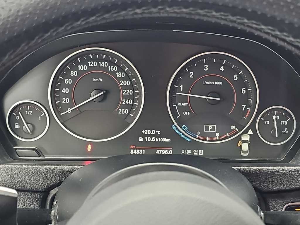BMW 3시리즈 3시리즈 (F30) 330i M 스포츠 이미지 6