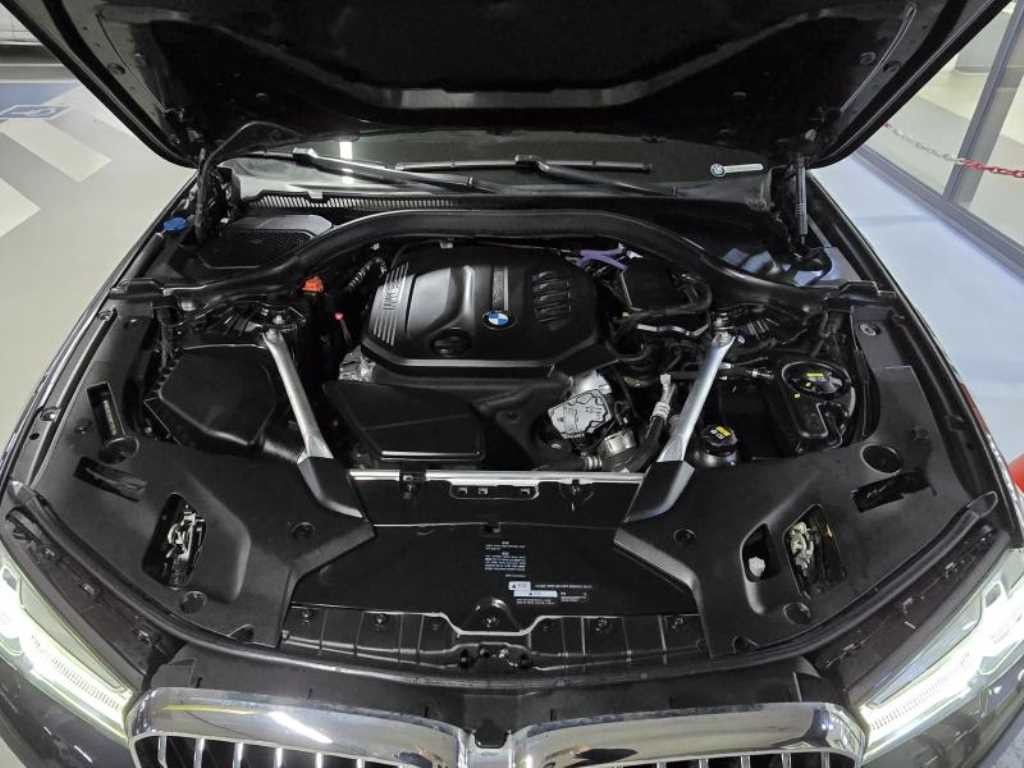 BMW 5시리즈 5시리즈 (G30) 523d 럭셔리 이미지 19