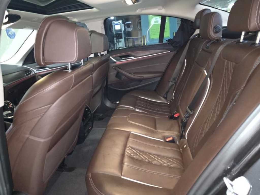 BMW 5시리즈 5시리즈 (G30) 523d 럭셔리 이미지 8