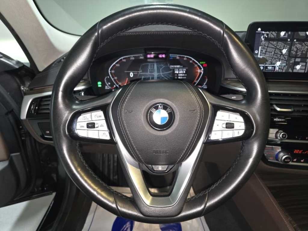 BMW 5시리즈 5시리즈 (G30) 523d 럭셔리 이미지 9