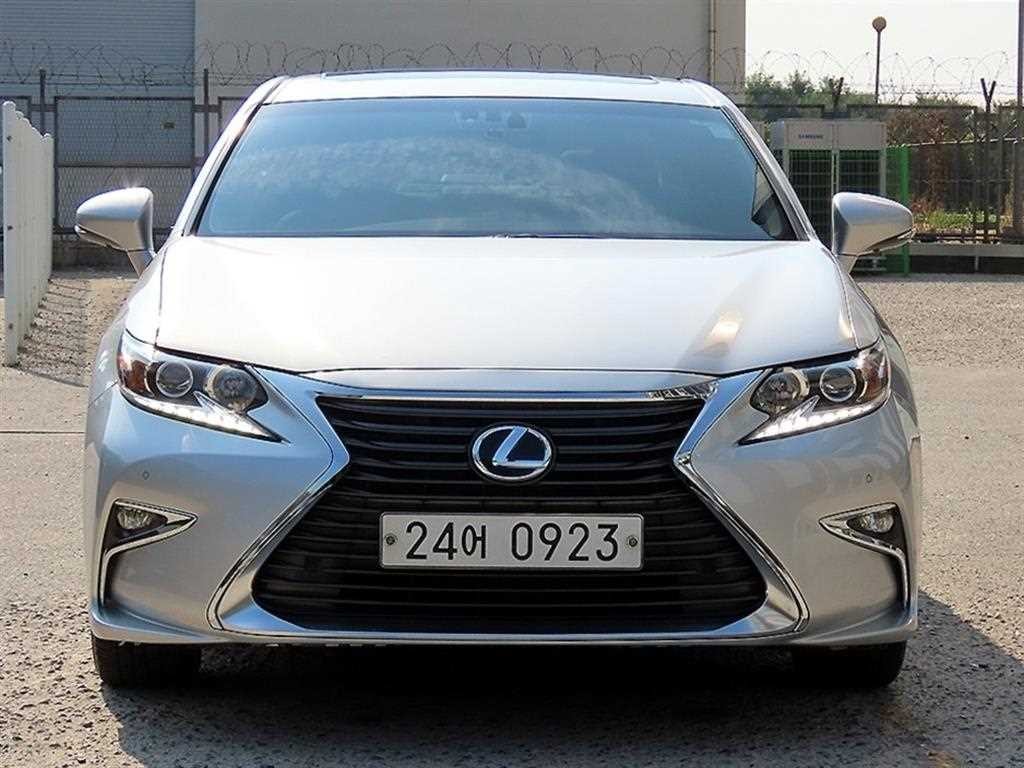 렉서스 ES 뉴ES300h 슈프림 이미지 1