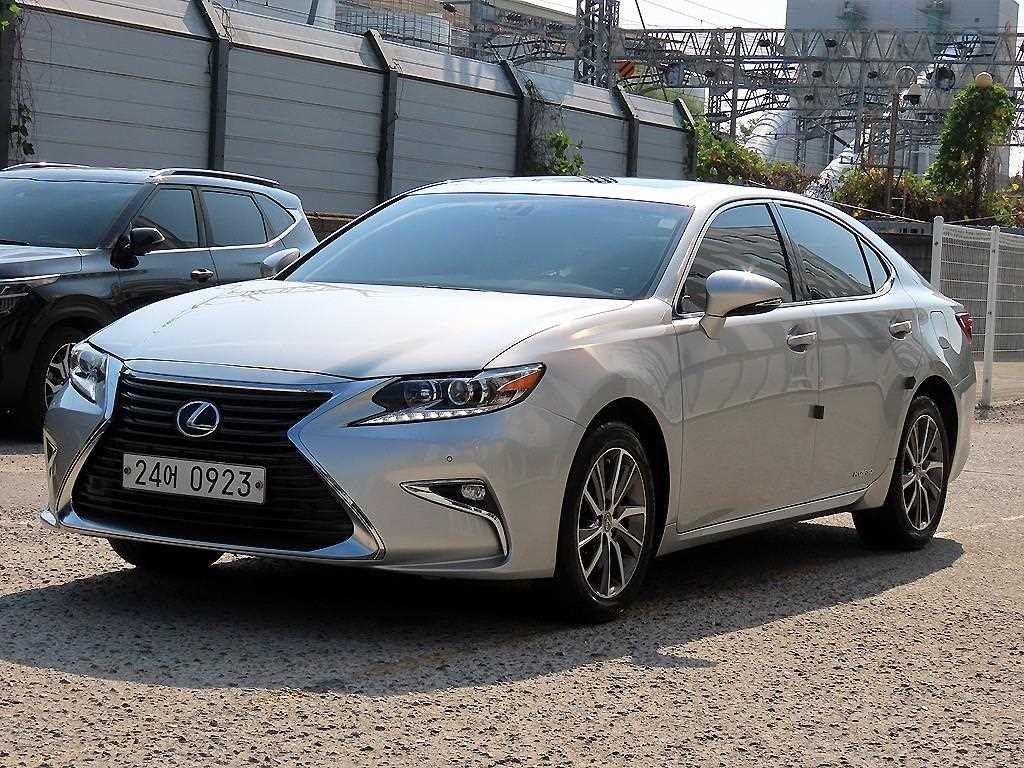 렉서스 ES 뉴ES300h 슈프림 이미지 2