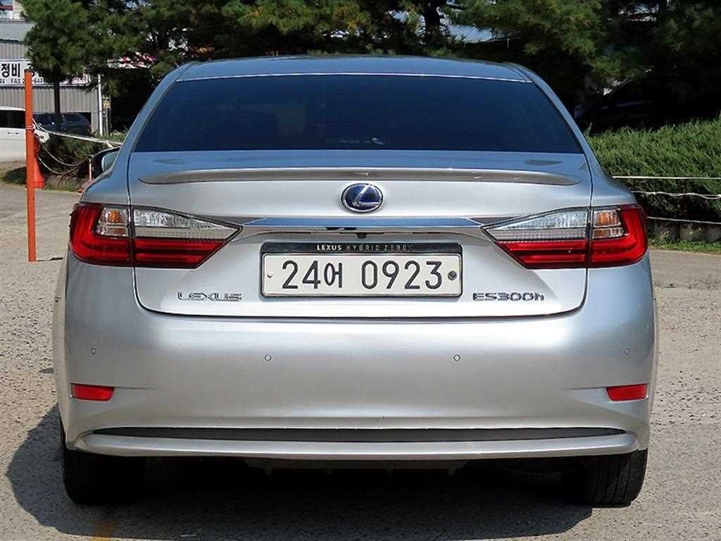 렉서스 ES 뉴ES300h 슈프림 이미지 4
