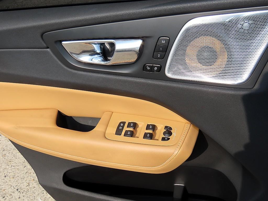 볼보 XC60 XC60(2세대) T6 AWD 인스크립션 이미지 11