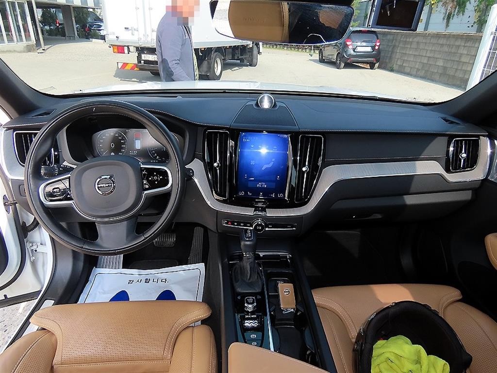볼보 XC60 XC60(2세대) T6 AWD 인스크립션 이미지 6