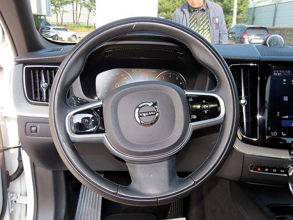 볼보 XC60 XC60(2세대) T6 AWD 인스크립션 이미지 7