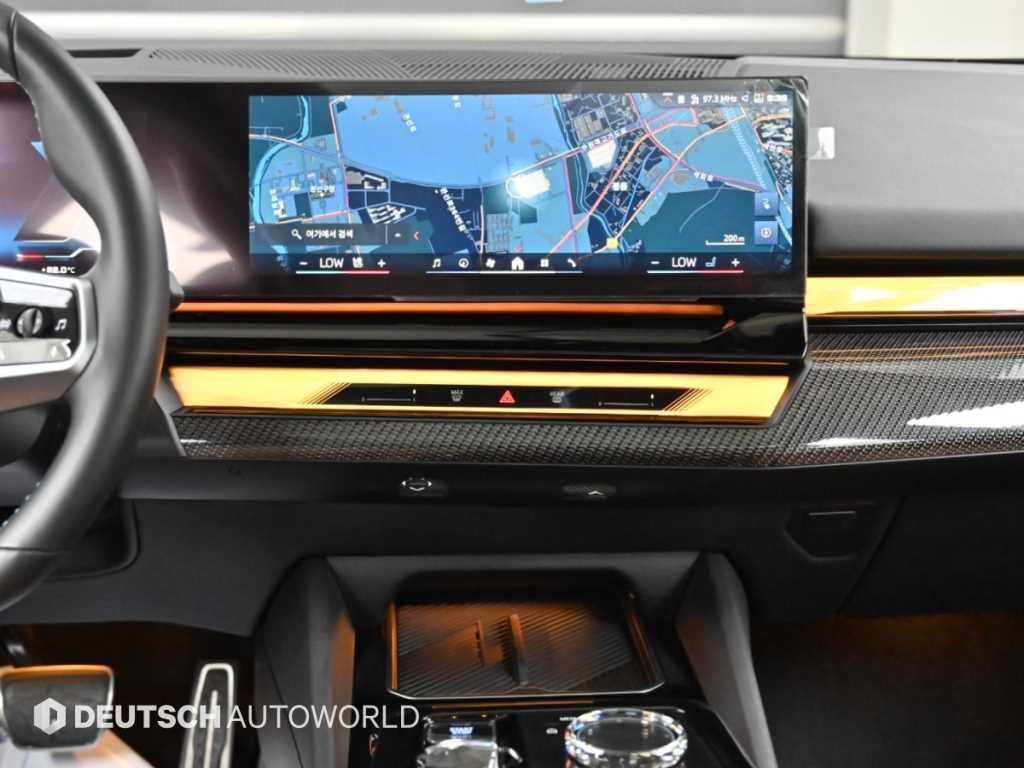 BMW i5 M60 xDrive 이미지 14