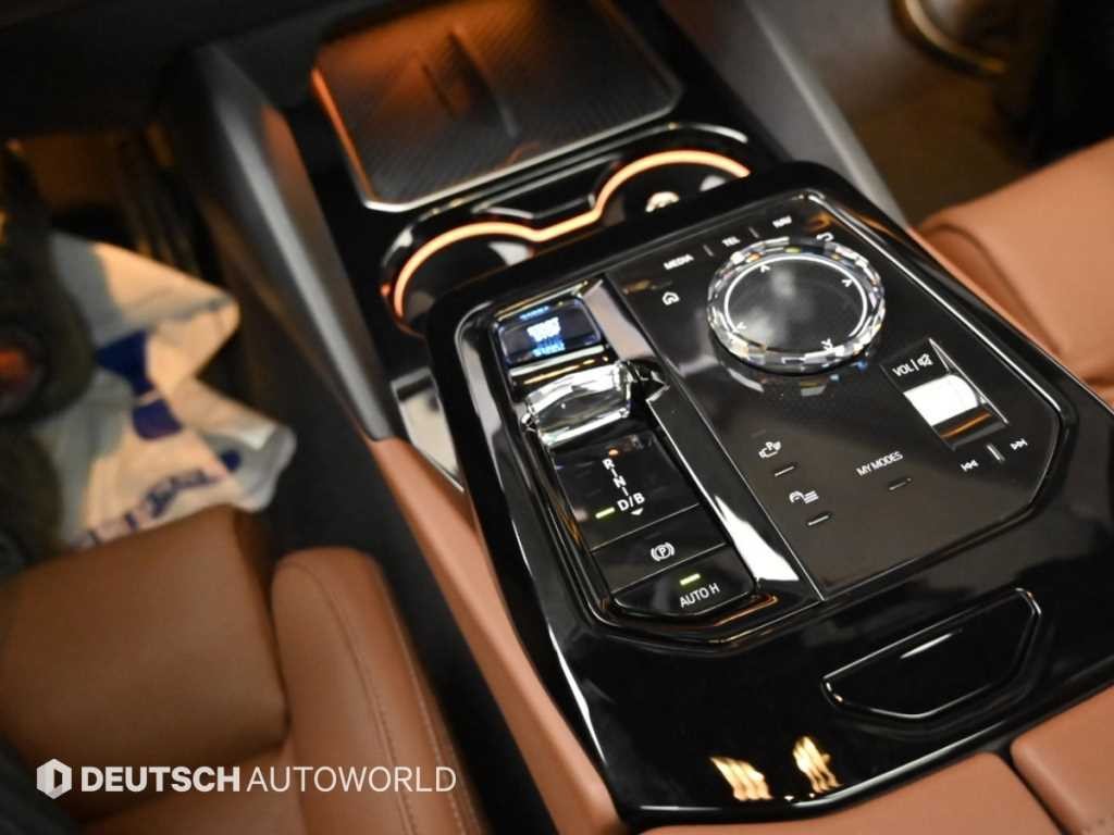 BMW i5 M60 xDrive 이미지 9