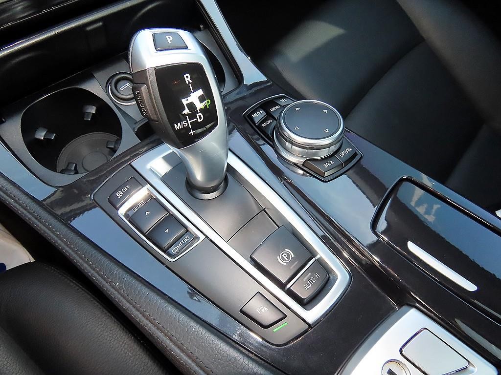 BMW 5시리즈 5시리즈 (F10) 520d 이미지 11