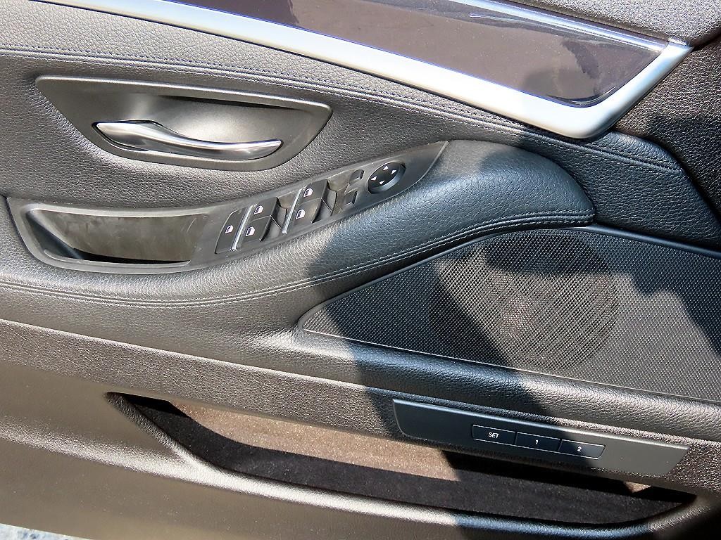 BMW 5시리즈 5시리즈 (F10) 520d 이미지 12