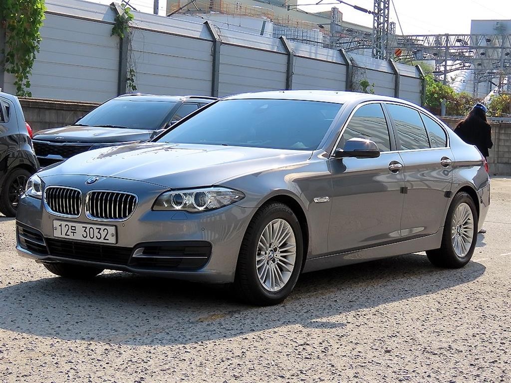 BMW 5시리즈 5시리즈 (F10) 520d 이미지 2