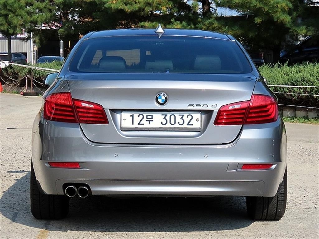 BMW 5시리즈 5시리즈 (F10) 520d 이미지 4
