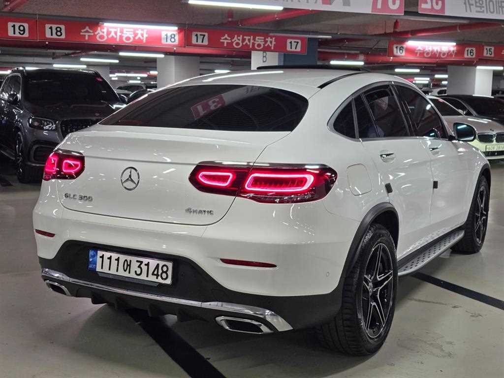 벤츠 GLC 클래스 GLC클래스 X253 GLC 300 4MATIC 프리미엄 쿠페 이미지 6