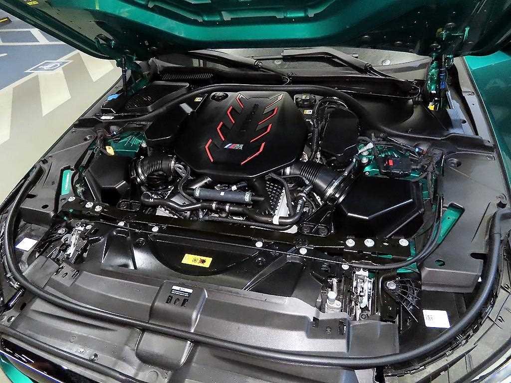 BMW 5시리즈 M5 7세대 4.4 투어링 이미지 19
