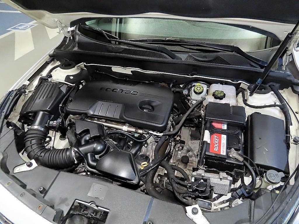 쉐보레 말리부 2.0 LTZ 디럭스 블랙휠 이미지 18
