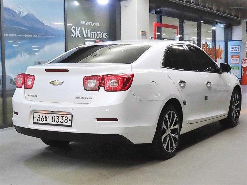 쉐보레 말리부 2.0 LTZ 디럭스 블랙휠 이미지 4