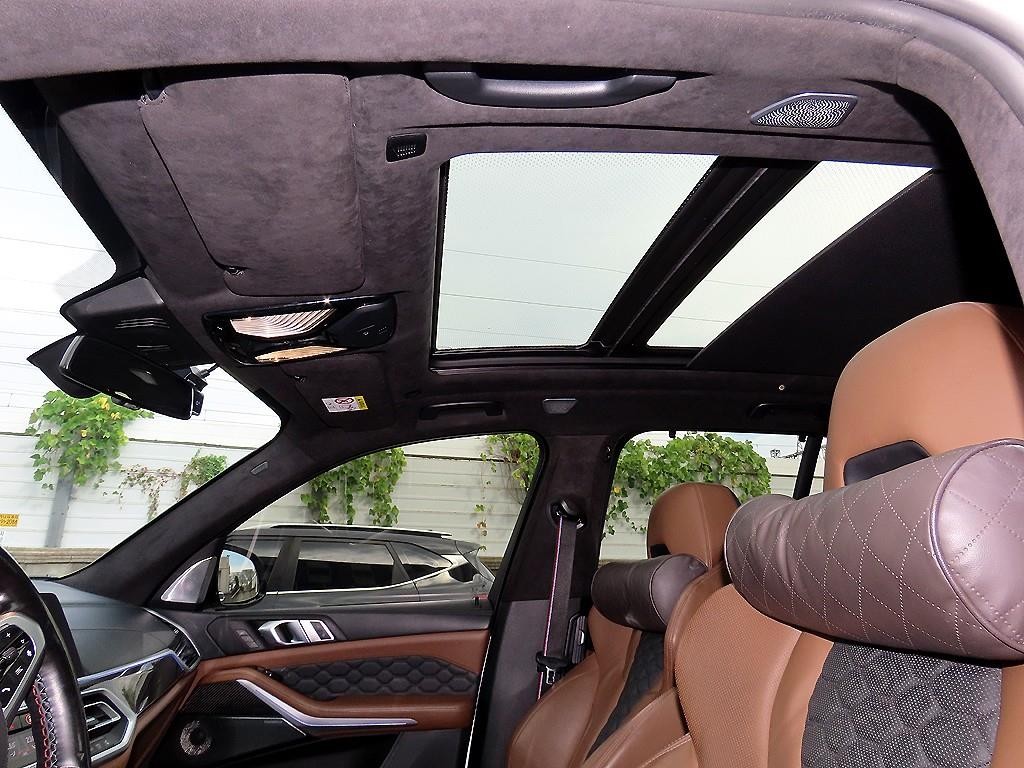 BMW X5M X5M (F95) 4.4 컴페티션 이미지 15