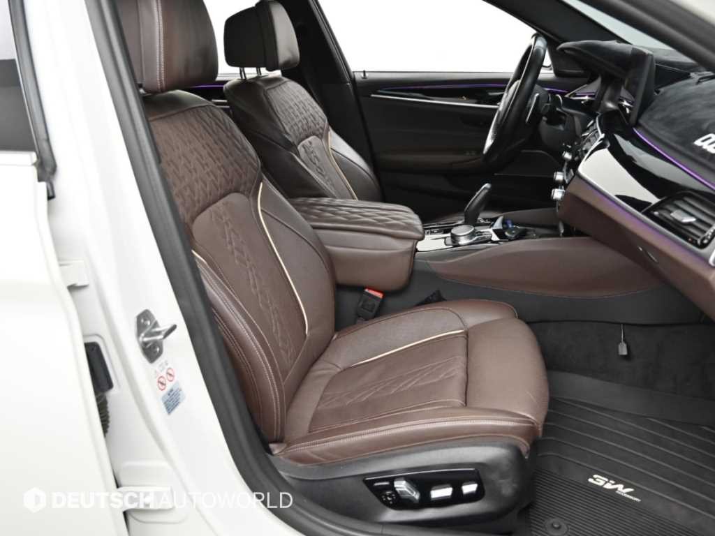 BMW 5시리즈 5시리즈 (G30) 530i xDrive M 스포츠 이미지 10