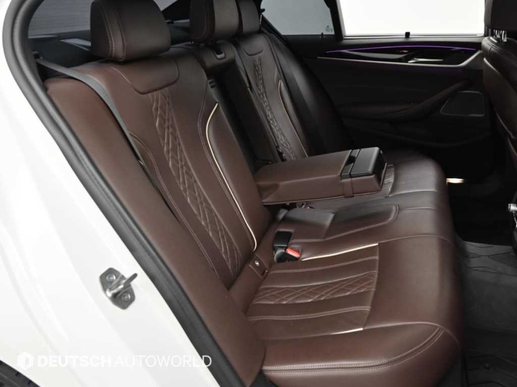 BMW 5시리즈 5시리즈 (G30) 530i xDrive M 스포츠 이미지 12