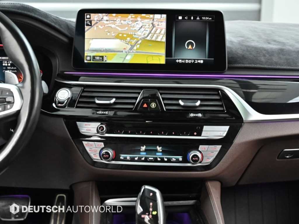 BMW 5시리즈 5시리즈 (G30) 530i xDrive M 스포츠 이미지 14