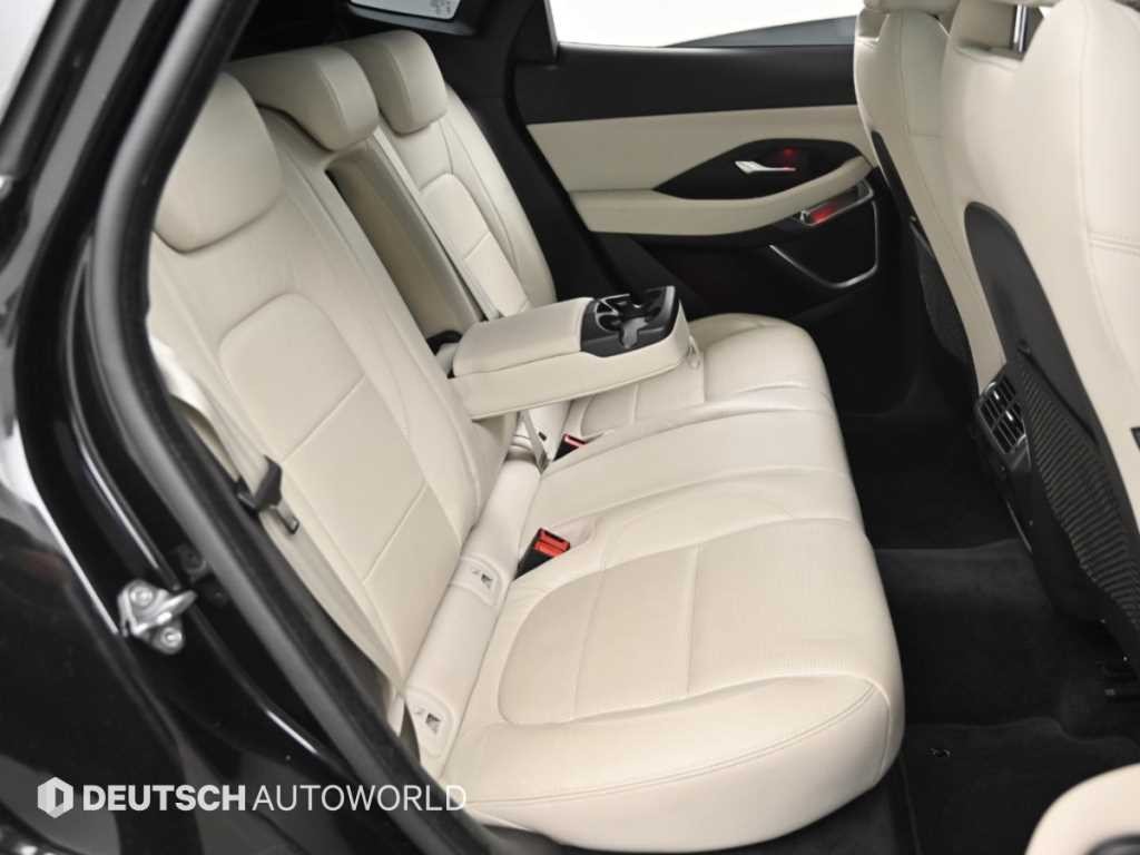 재규어 E-PACE P250 R-다이나믹 SE 이미지 12