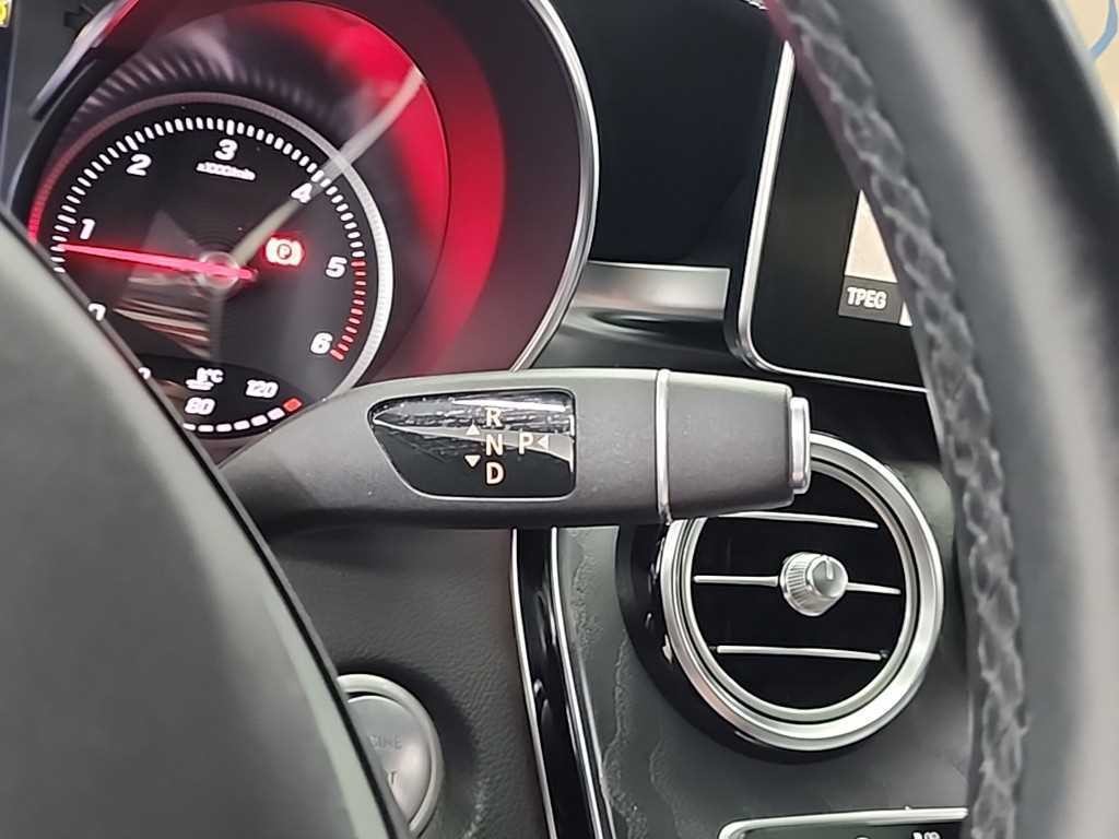 벤츠 GLC 클래스 GLC클래스 X253 GLC 250 d 4MATIC 쿠페 이미지 8