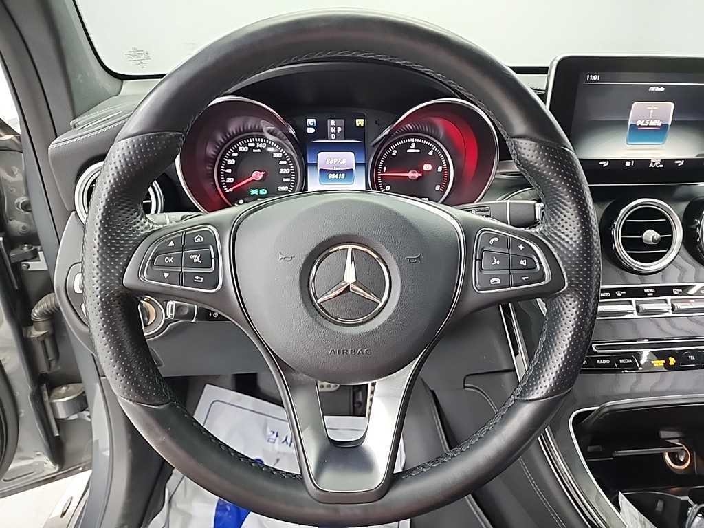 벤츠 GLC 클래스 GLC클래스 X253 GLC 250 d 4MATIC 쿠페 이미지 9