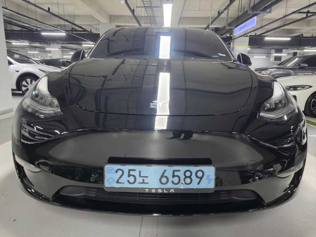 테슬라 모델 Y 롱 레인지 이미지 5