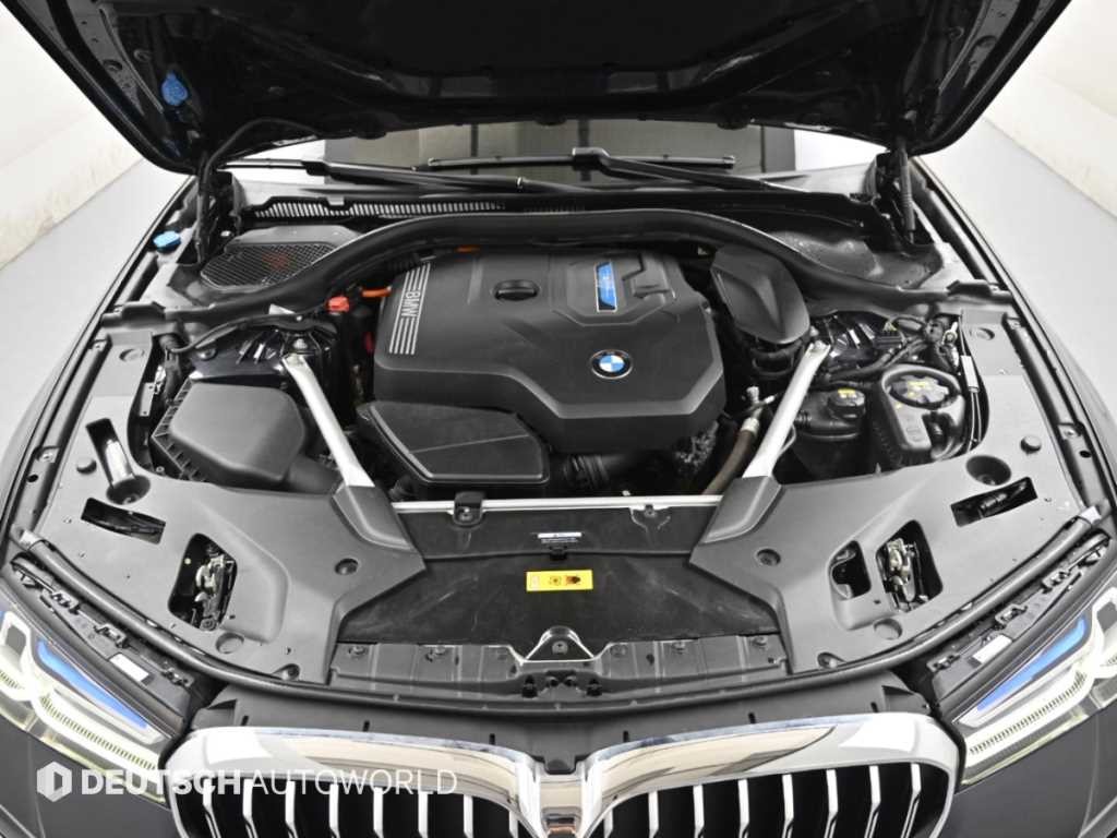 BMW 5시리즈 5시리즈 (G30) 530e M 스포츠 이미지 6