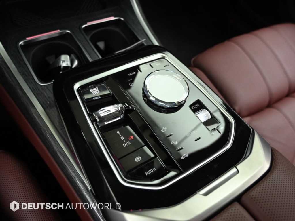 BMW 7시리즈 7시리즈 (G70) 750e xDrive M 스포츠 이미지 9