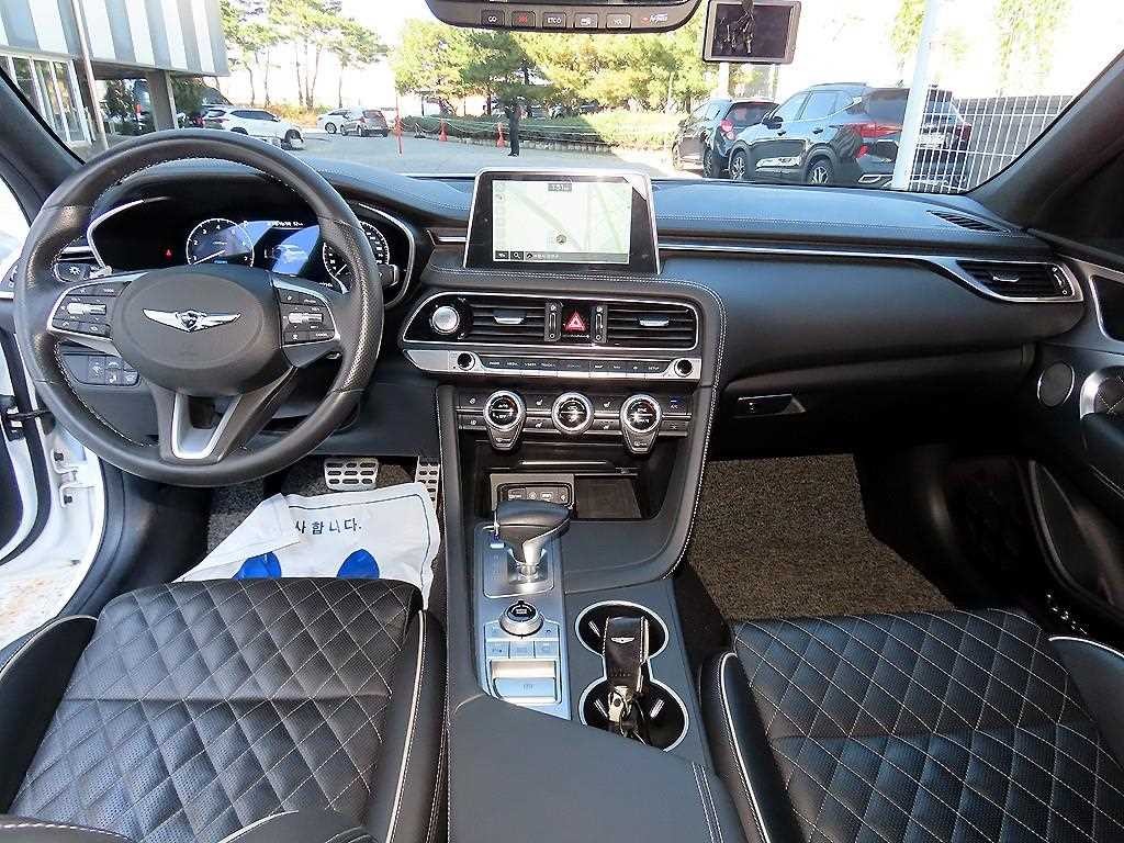 제네시스 G70 3.3T 스포츠 AWD 프레스티지 이미지 7