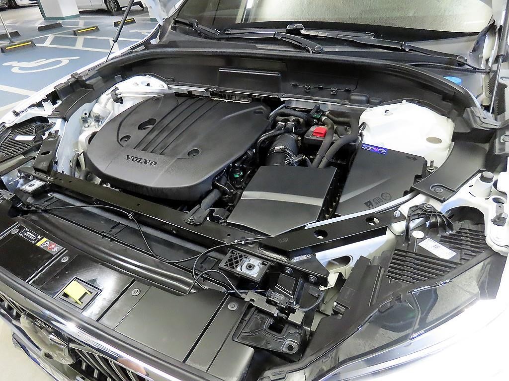 볼보 XC60 XC60(2세대) B5 AWD 얼티메이트 브라이트 이미지 19