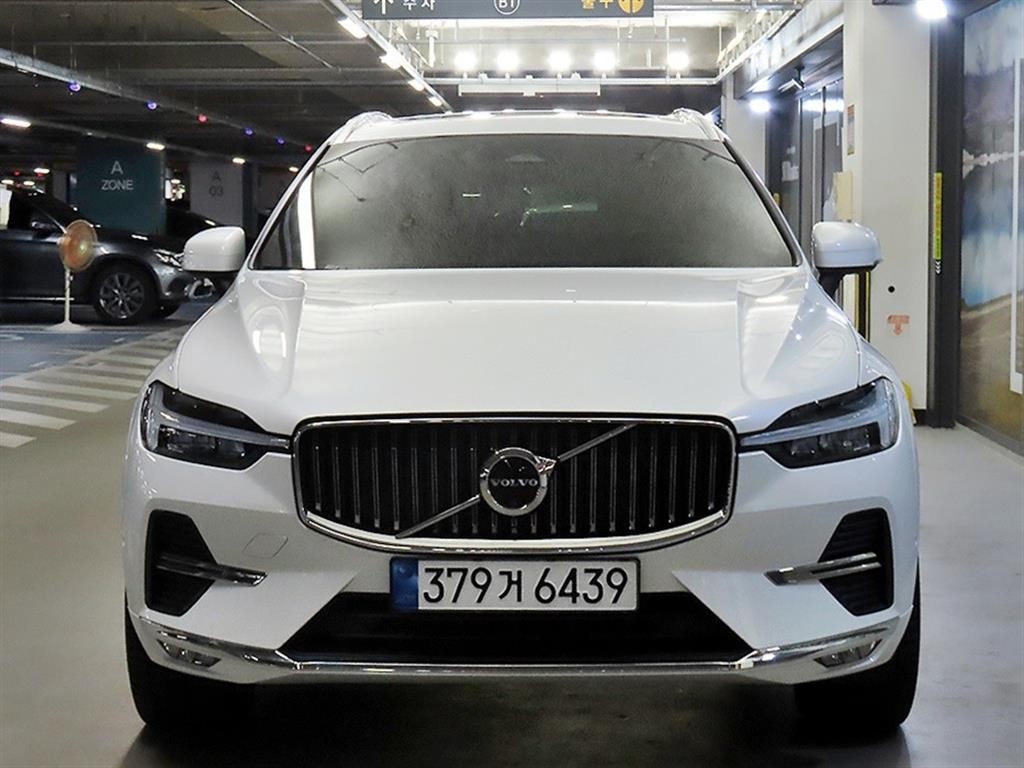 볼보 XC60 XC60(2세대) B5 AWD 얼티메이트 브라이트 이미지 2