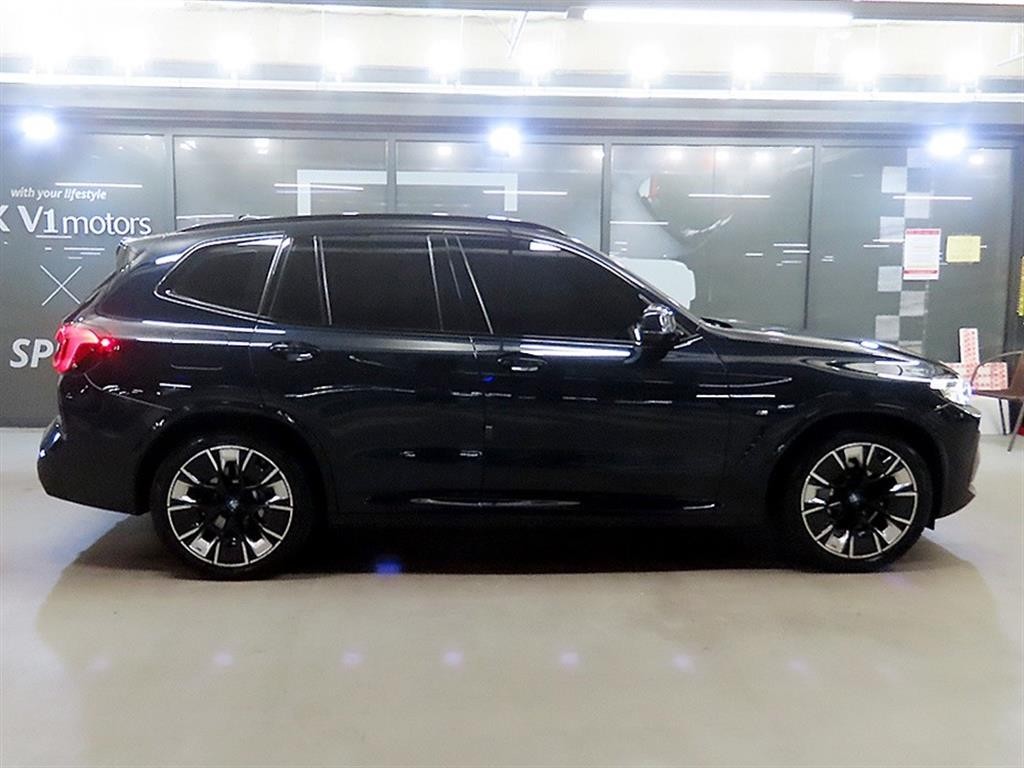 BMW iX3 iX3 (G08) M 스포츠 이미지 3