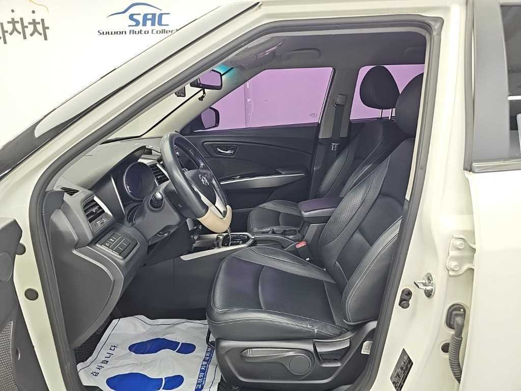 KG모빌리티(쌍용) 티볼리 디젤 2WD 1.6 LX 이미지 11