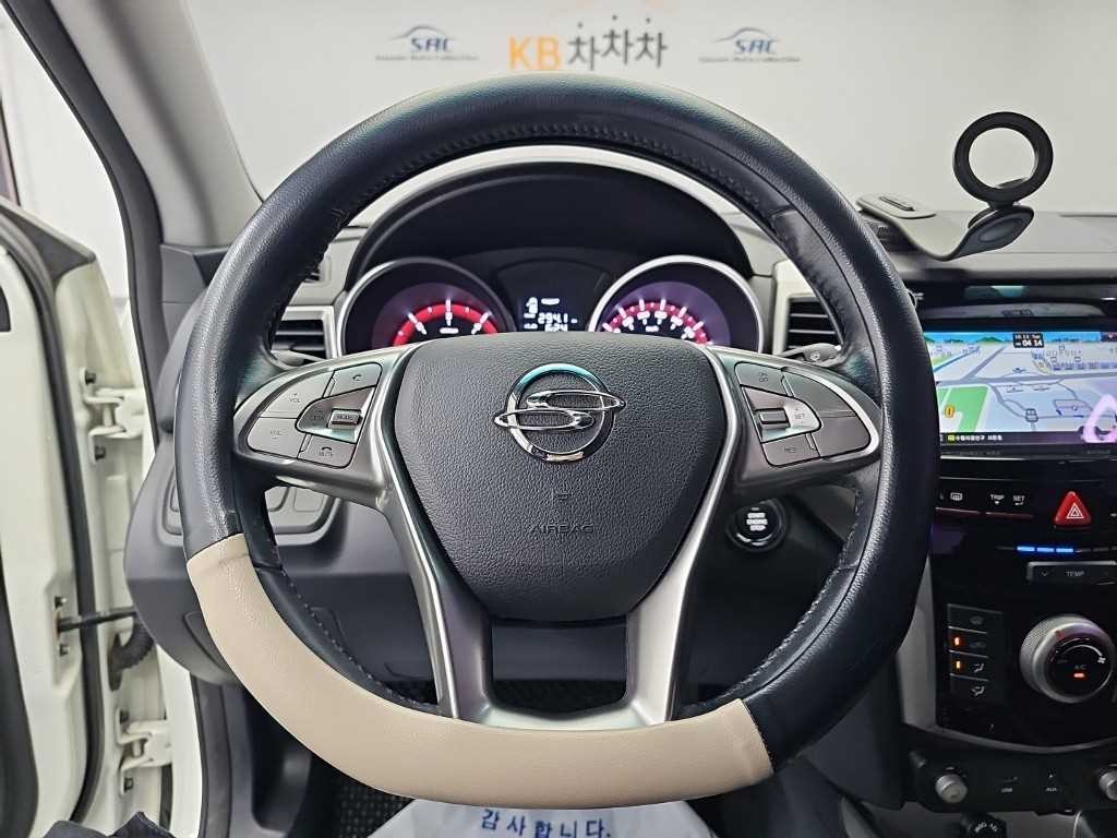 KG모빌리티(쌍용) 티볼리 디젤 2WD 1.6 LX 이미지 9