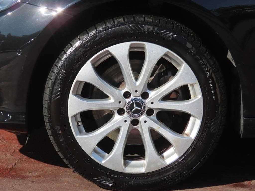 벤츠 E 클래스 E-클래스 W213 E220d 4MATIC 익스클루시브 이미지 20