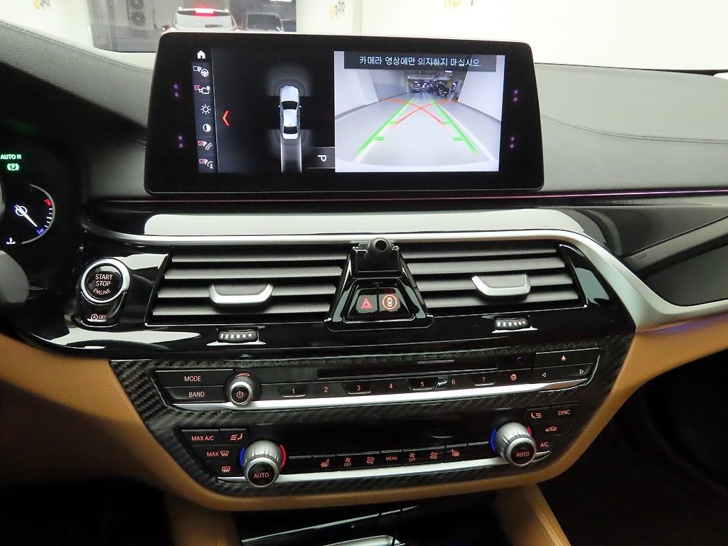 BMW 5시리즈 5시리즈 (G30) 520d 럭셔리 스페셜 에디션 이미지 10